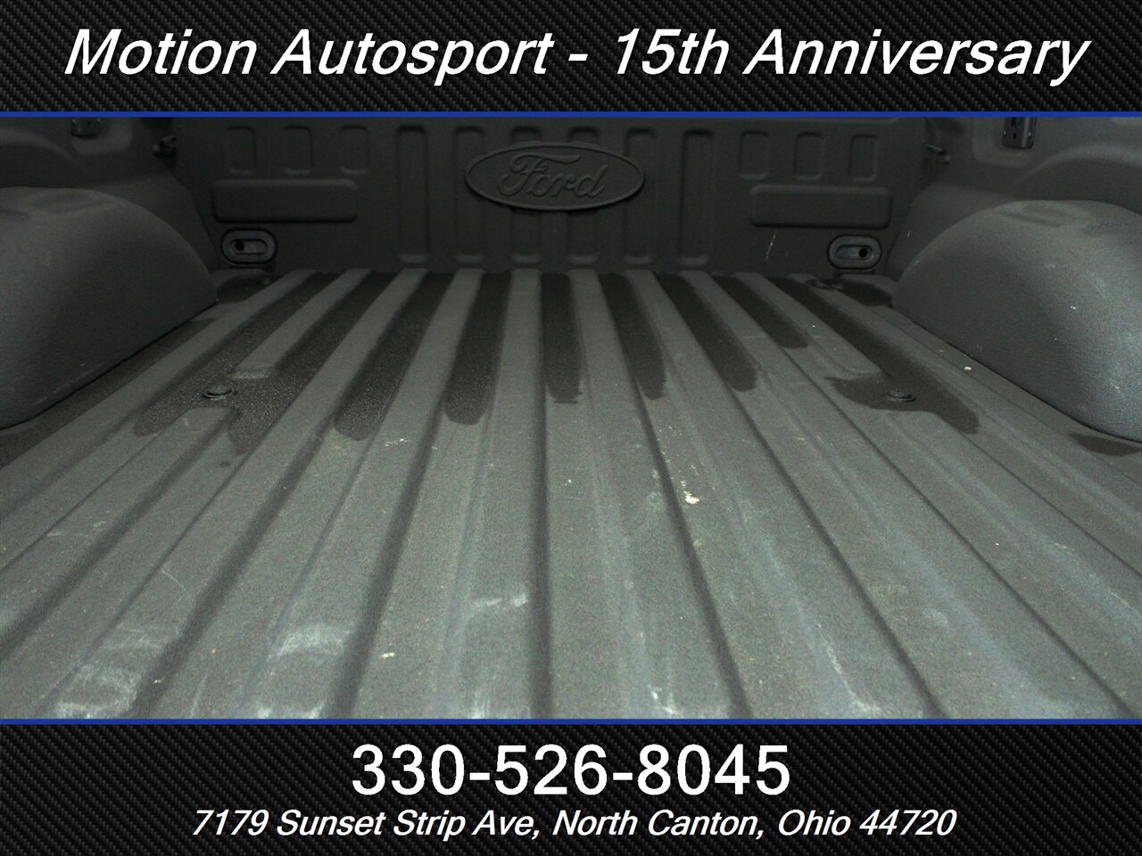 2017 Ford F-150 Raptor Moon Roof Navigation 4X4 - Photo 10 - North Canton, OH 44720