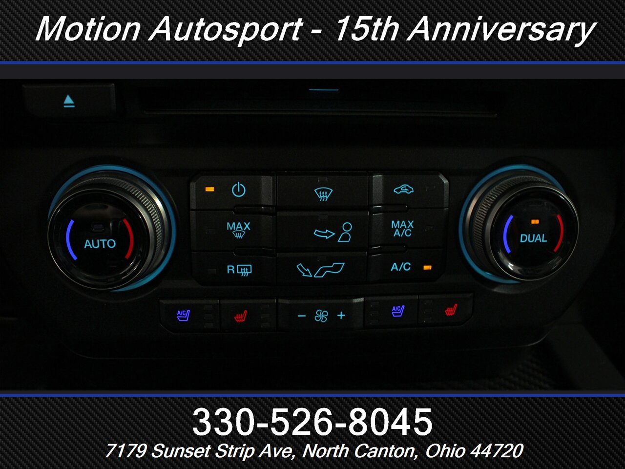 2017 Ford F-150 Raptor Moon Roof Navigation 4X4 - Photo 26 - North Canton, OH 44720