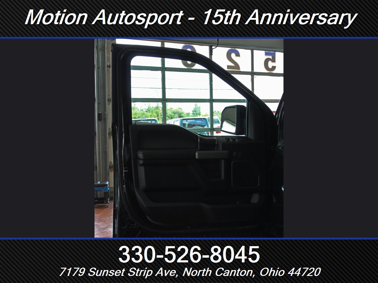2017 Ford F-150 Raptor Moon Roof Navigation 4X4 - Photo 14 - North Canton, OH 44720
