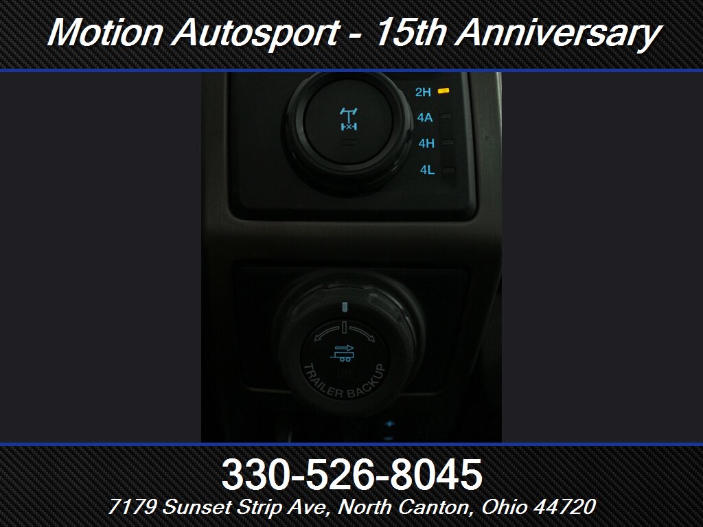 2017 Ford F-150 Raptor Moon Roof Navigation 4X4 - Photo 23 - North Canton, OH 44720