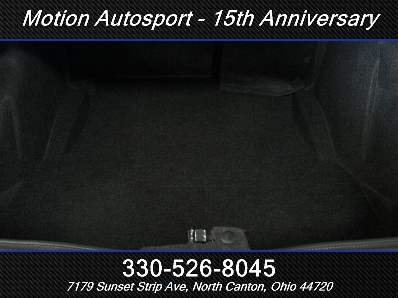 2013 Dodge Challenger R/T Classic  Moon Roof Navigation - Photo 10 - North Canton, OH 44720