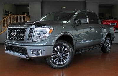 2018 Nissan Titan PRO-4X  4X4 - Photo 1 - North Canton, OH 44720