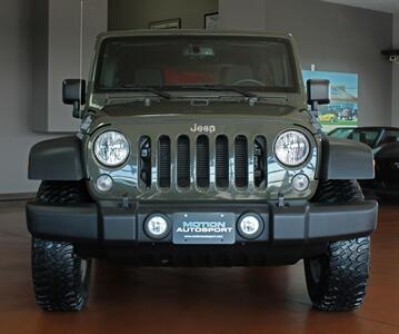 2015 Jeep Wrangler Unlimited Rubicon  4X4 - Photo 3 - North Canton, OH 44720