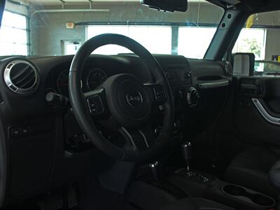 2015 Jeep Wrangler Unlimited Rubicon  4X4 - Photo 14 - North Canton, OH 44720