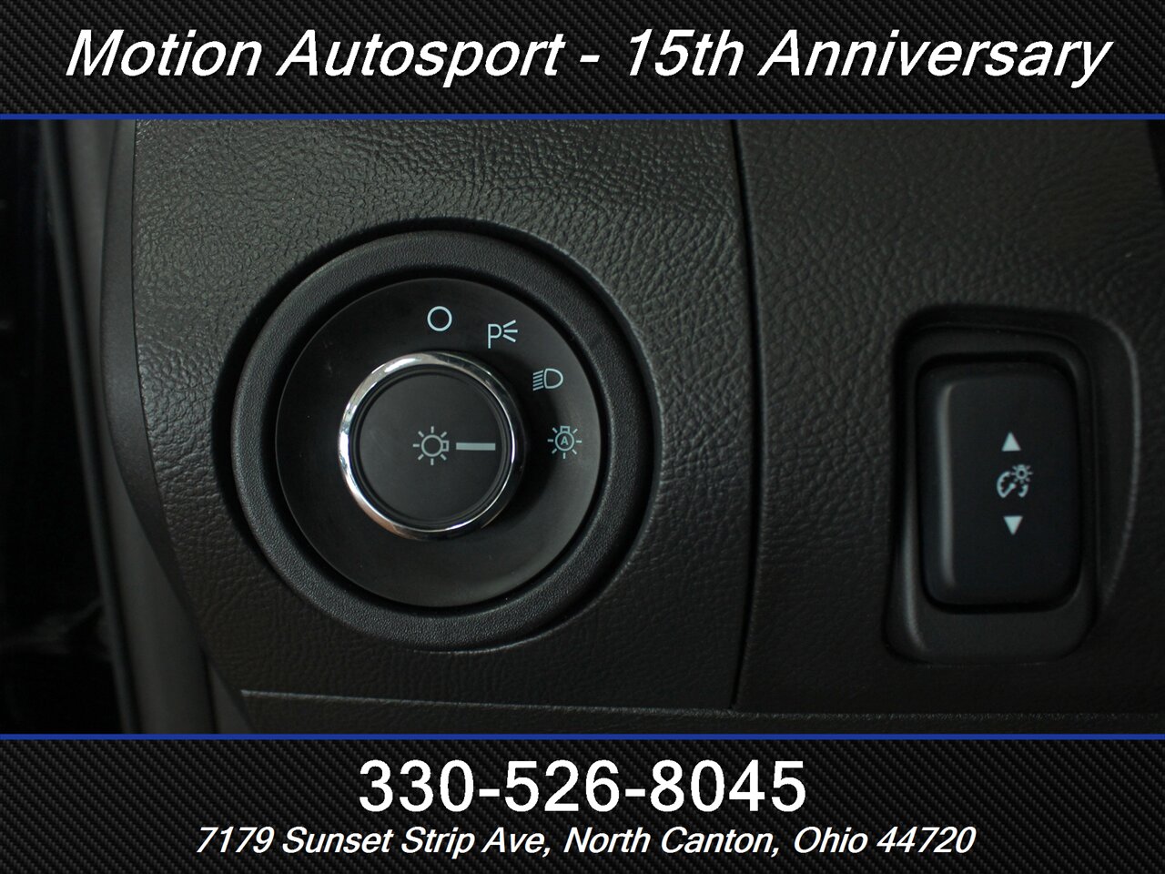 2016 Ford Taurus SEL  AWD - Photo 17 - North Canton, OH 44720