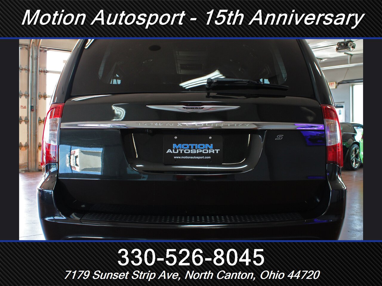 2015 Chrysler Town & Country S   - Photo 9 - North Canton, OH 44720