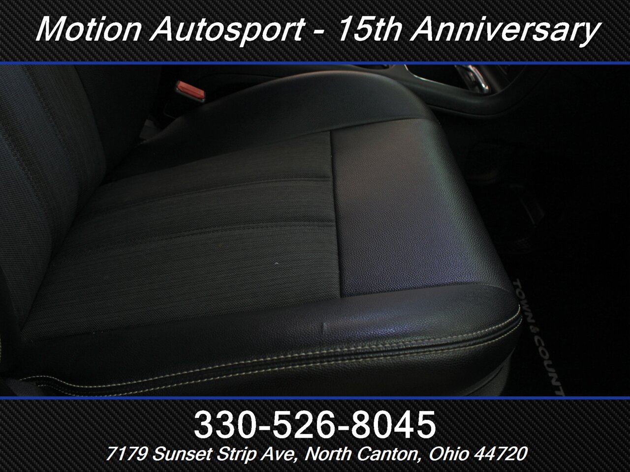 2015 Chrysler Town & Country S   - Photo 36 - North Canton, OH 44720