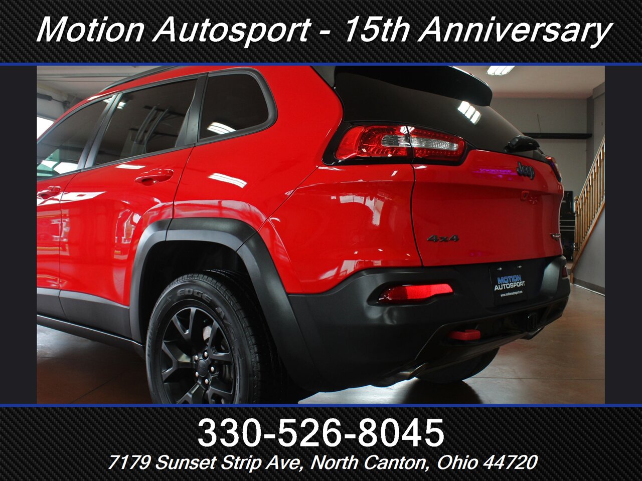 2017 Jeep Cherokee Trailhawk Moon Roof Navigation 4X4 - Photo 8 - North Canton, OH 44720