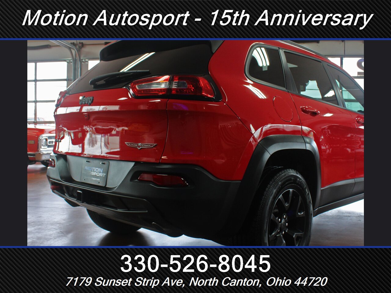 2017 Jeep Cherokee Trailhawk Moon Roof Navigation 4X4 - Photo 11 - North Canton, OH 44720
