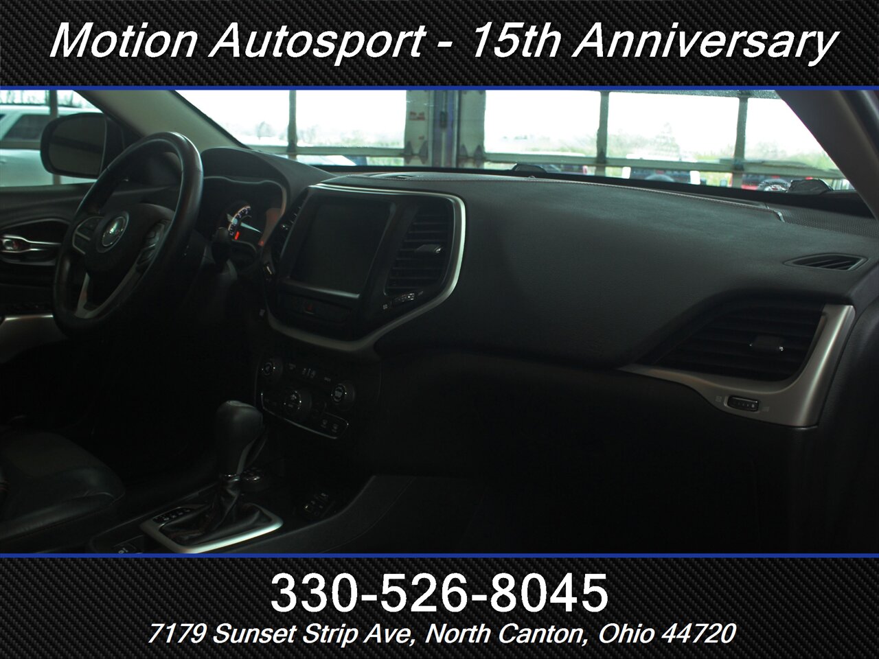 2017 Jeep Cherokee Trailhawk Moon Roof Navigation 4X4 - Photo 34 - North Canton, OH 44720