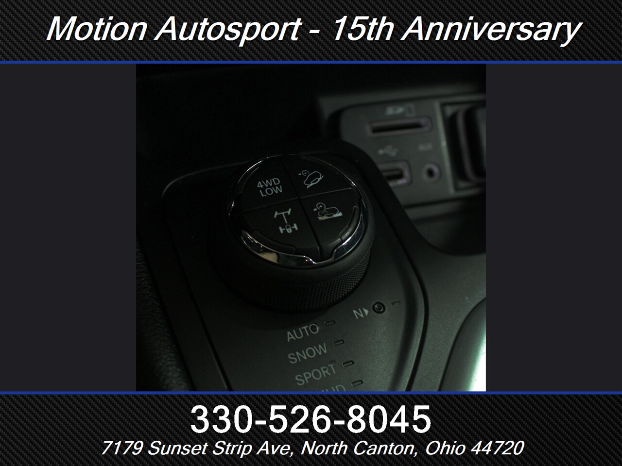 2017 Jeep Cherokee Trailhawk Moon Roof Navigation 4X4 - Photo 22 - North Canton, OH 44720