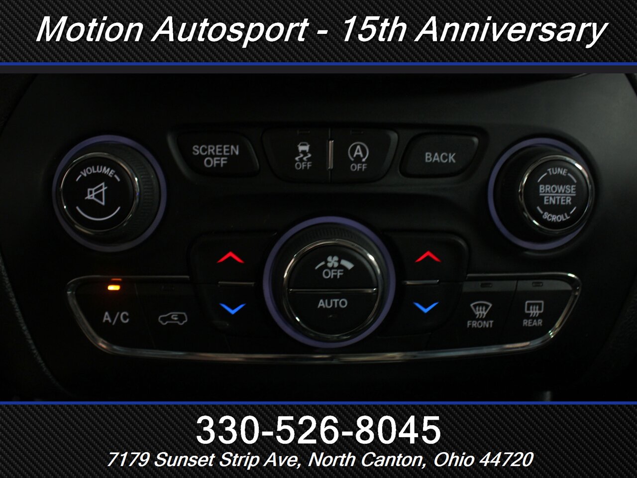2017 Jeep Cherokee Trailhawk Moon Roof Navigation 4X4 - Photo 24 - North Canton, OH 44720