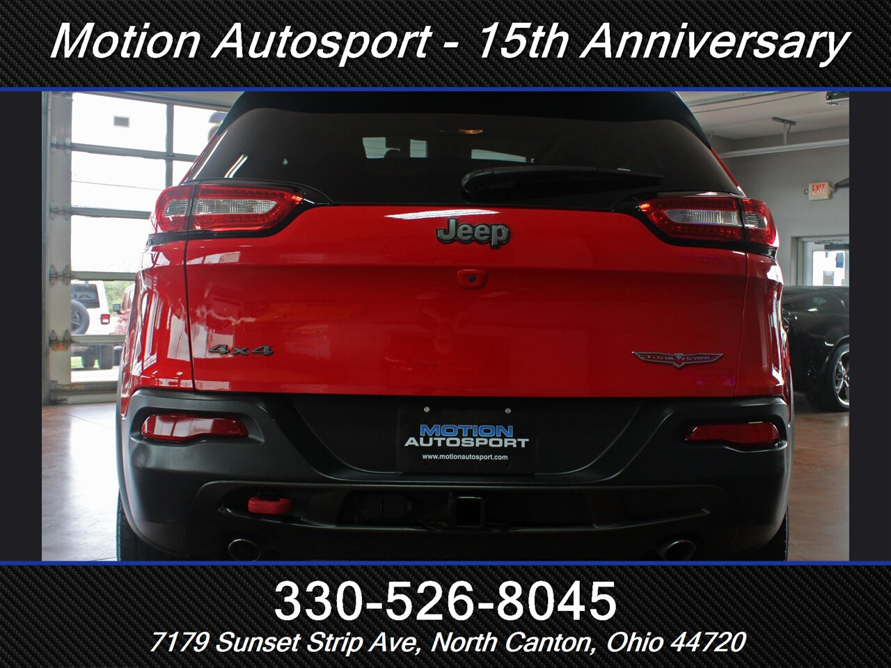 2017 Jeep Cherokee Trailhawk Moon Roof Navigation 4X4 - Photo 9 - North Canton, OH 44720