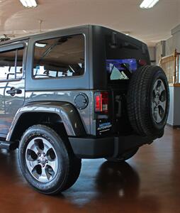 2018 Jeep Wrangler JK Unlimited Sahara  Hard Top Leather Navigation 4X4 - Photo 6 - North Canton, OH 44720