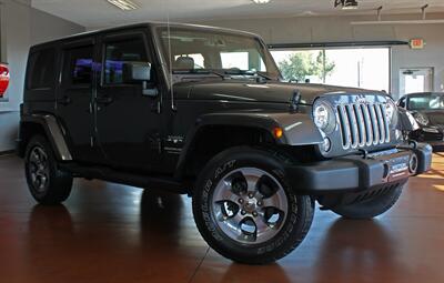 2018 Jeep Wrangler JK Unlimited Sahara  Hard Top Leather Navigation 4X4 - Photo 2 - North Canton, OH 44720