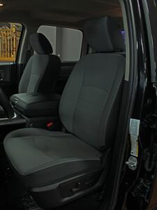 2022 RAM 1500 Classic SLT  Black Top Edition 4X4 - Photo 27 - North Canton, OH 44720