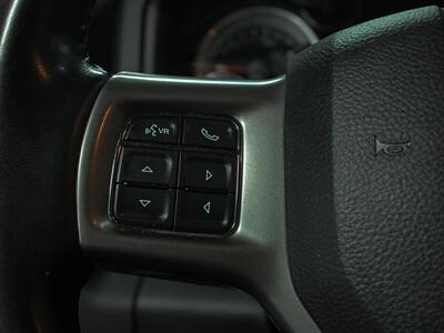 2022 RAM 1500 Classic SLT  Black Top Edition 4X4 - Photo 16 - North Canton, OH 44720