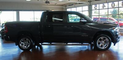 2019 RAM 1500 Big Horn  Panoramic Moon Roof Navigation 4X4 - Photo 11 - North Canton, OH 44720