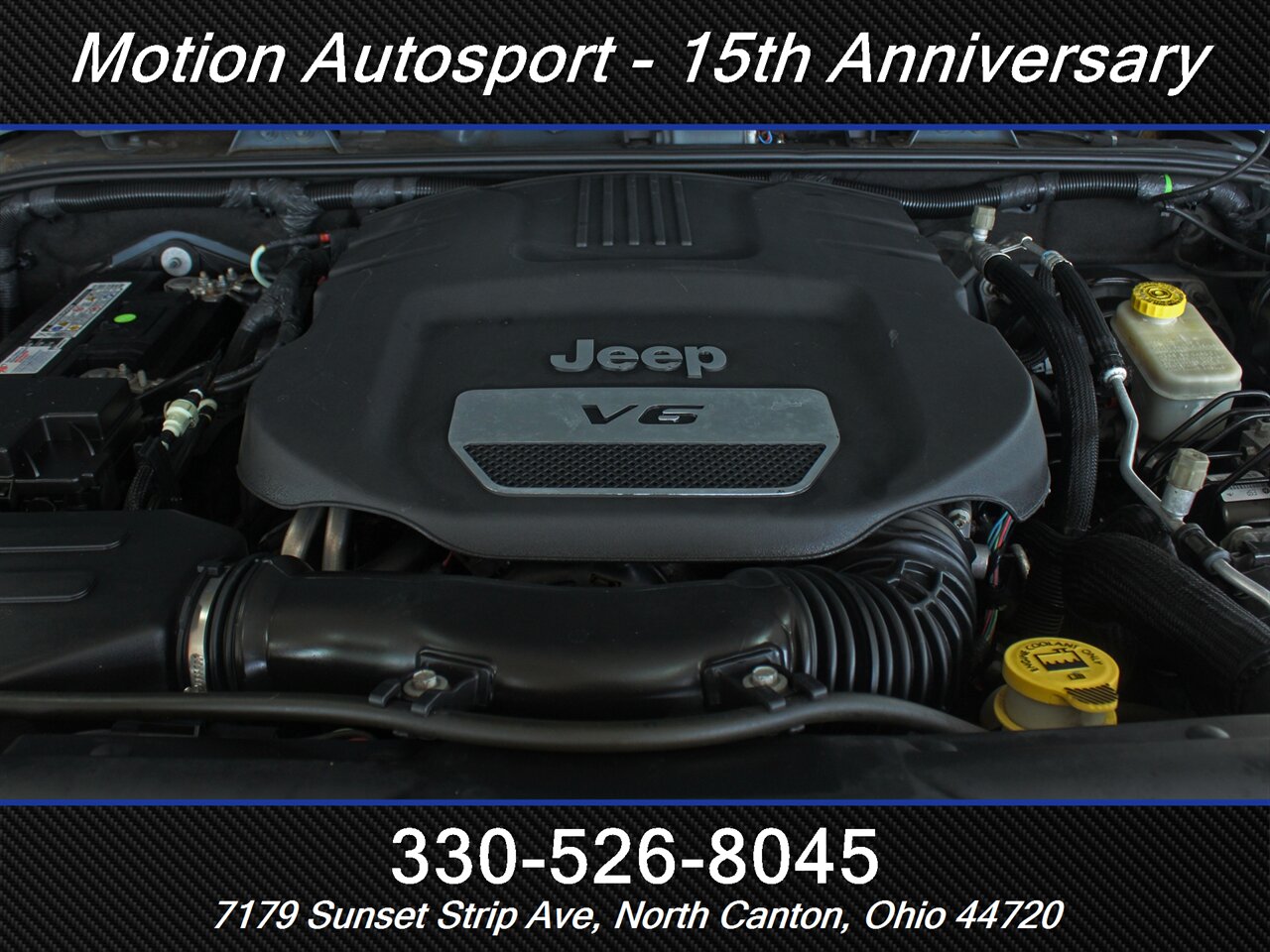 2015 Jeep Wrangler Unlimited Sport  Slant Back 4X4 - Photo 12 - North Canton, OH 44720