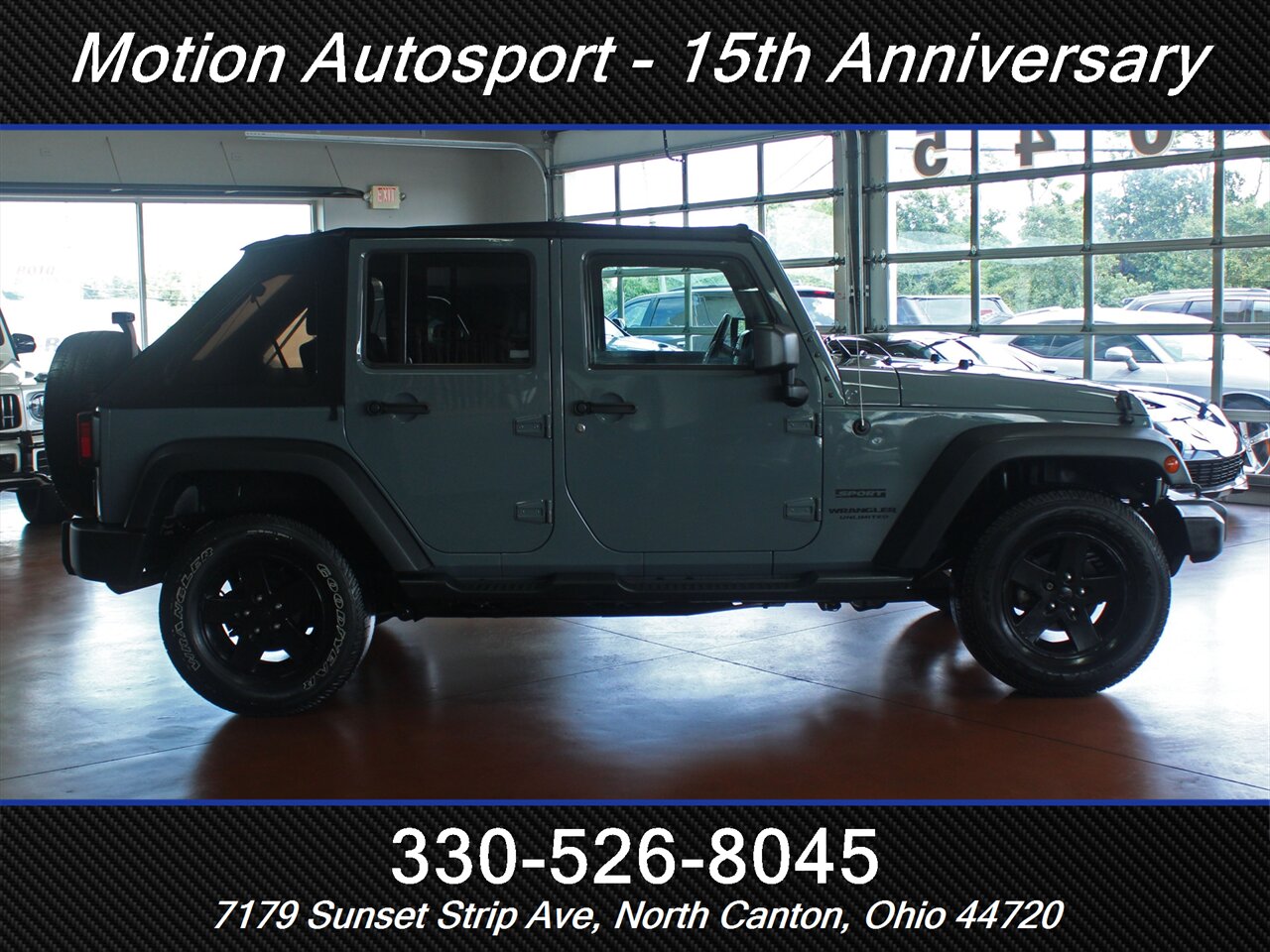 2015 Jeep Wrangler Unlimited Sport  Slant Back 4X4 - Photo 11 - North Canton, OH 44720