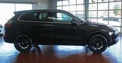 2016 Porsche Cayenne  AWD - Photo 10 - North Canton, OH 44720