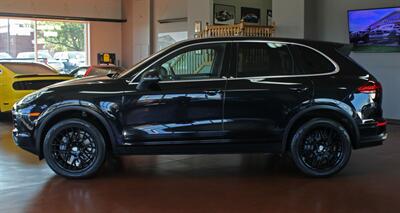 2016 Porsche Cayenne  AWD - Photo 5 - North Canton, OH 44720