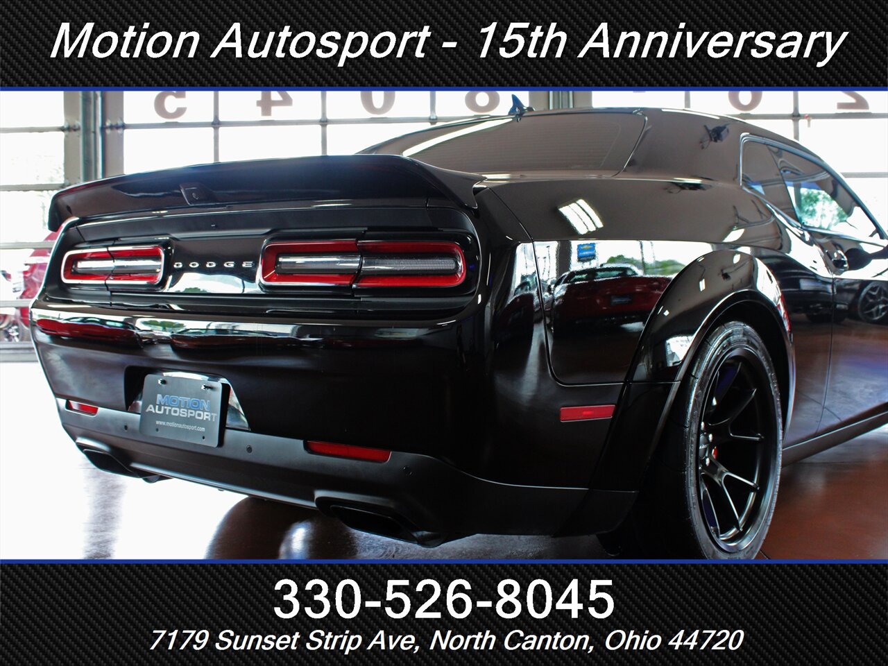 2016 Dodge Challenger SRT Hellcat  Widebody - Photo 11 - North Canton, OH 44720