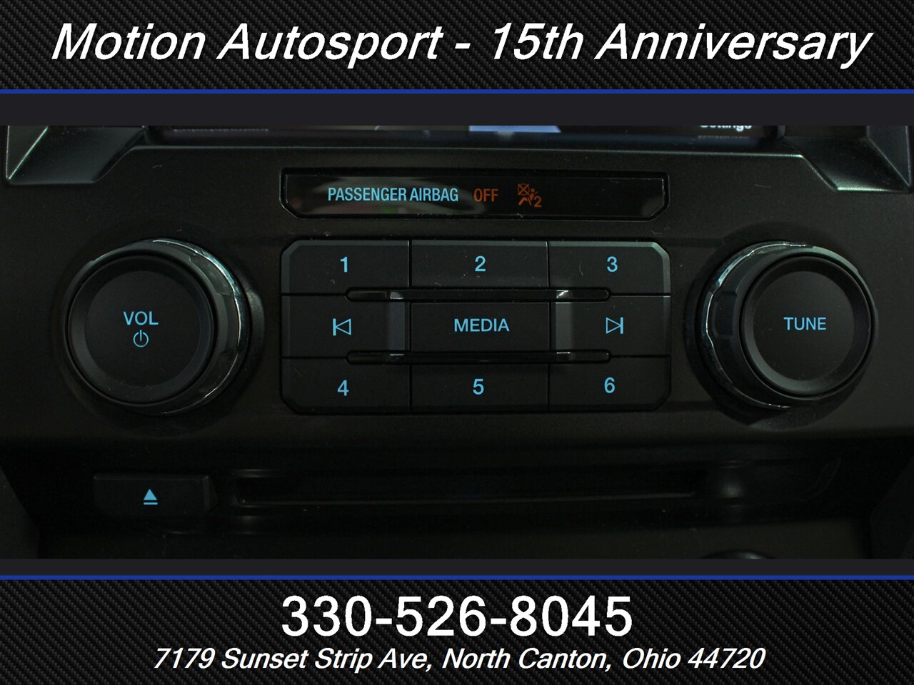 2015 Ford F-150 XLT 4X4 - Photo 17 - North Canton, OH 44720