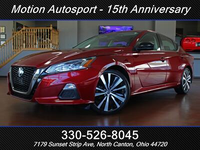2019 Nissan Altima 2.5 SR  Moon Roof Navigation Sedan