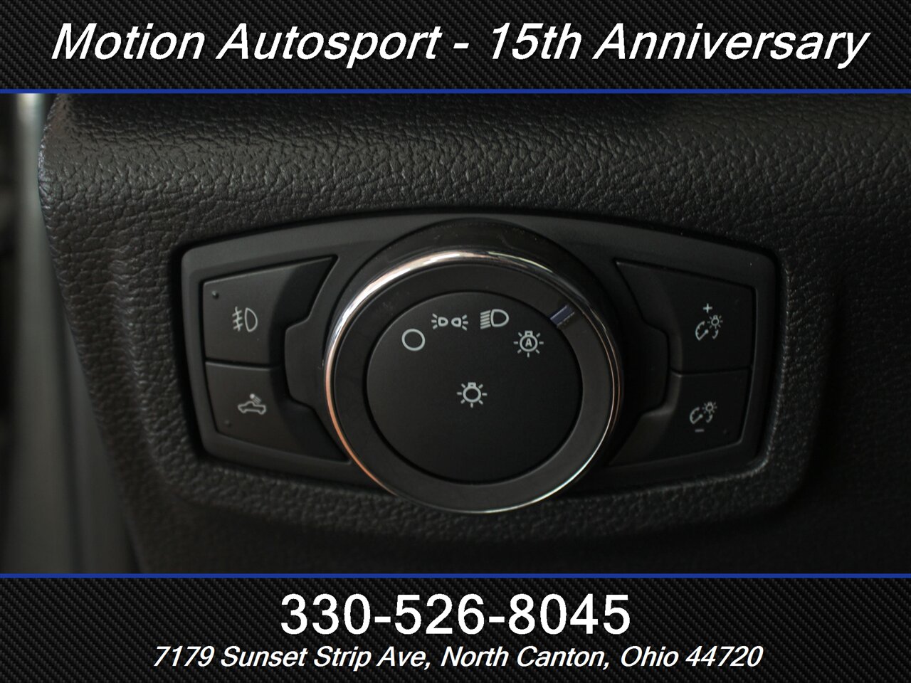 2019 Ford F-150 XLT  Sport Panoramic Roof 4X4 - Photo 17 - North Canton, OH 44720