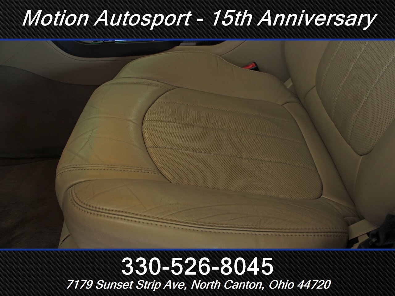 2012 GMC Acadia Denali  Moon Roof Navigation 4X4 - Photo 29 - North Canton, OH 44720