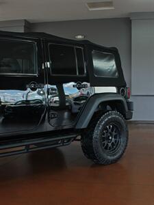 2014 Jeep Wrangler Unlimited Sport  Custom Lift 4X4 - Photo 39 - North Canton, OH 44720