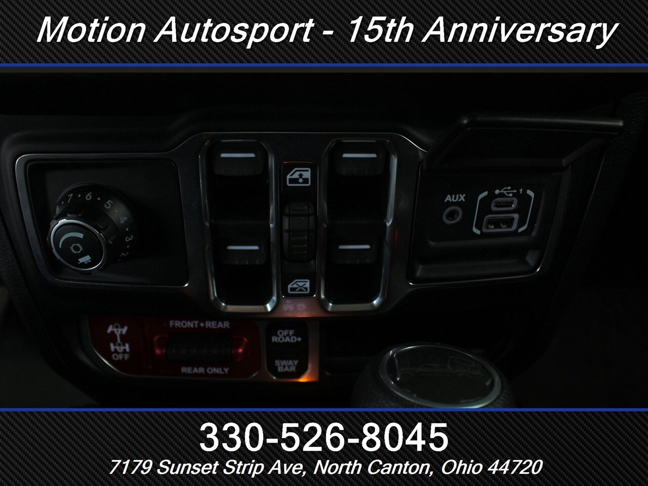 2022 Jeep Gladiator Rubicon Hard Top Custom Lift 4X4 - Photo 24 - North Canton, OH 44720