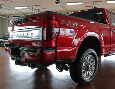 2020 Ford F-250 Super Duty Limited  Moon Roof Navigation FX4 4X4 - Photo 10 - North Canton, OH 44720