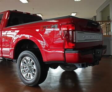 2020 Ford F-250 Super Duty Limited  Moon Roof Navigation FX4 4X4 - Photo 6 - North Canton, OH 44720