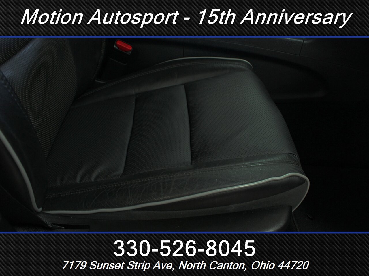 2012 Jeep Grand Cherokee Overland Moon Roof Navigation 4X4 - Photo 34 - North Canton, OH 44720