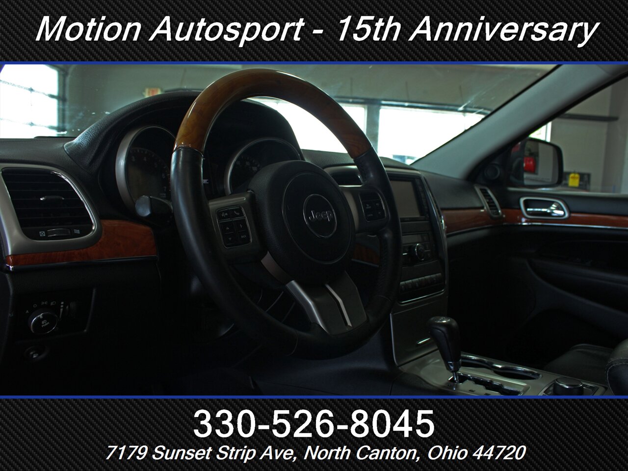 2012 Jeep Grand Cherokee Overland Moon Roof Navigation 4X4 - Photo 14 - North Canton, OH 44720