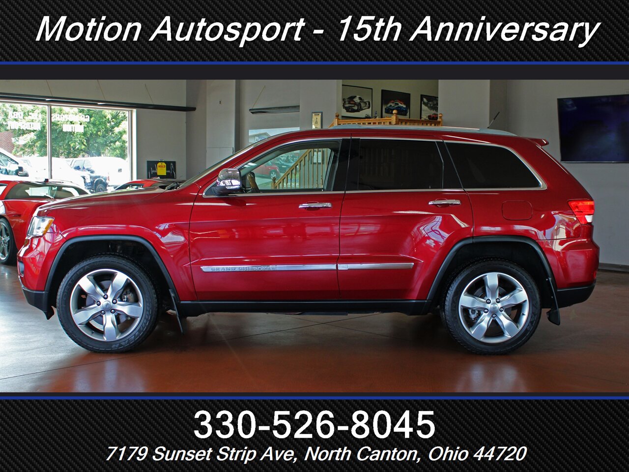 2012 Jeep Grand Cherokee Overland Moon Roof Navigation 4X4 - Photo 7 - North Canton, OH 44720