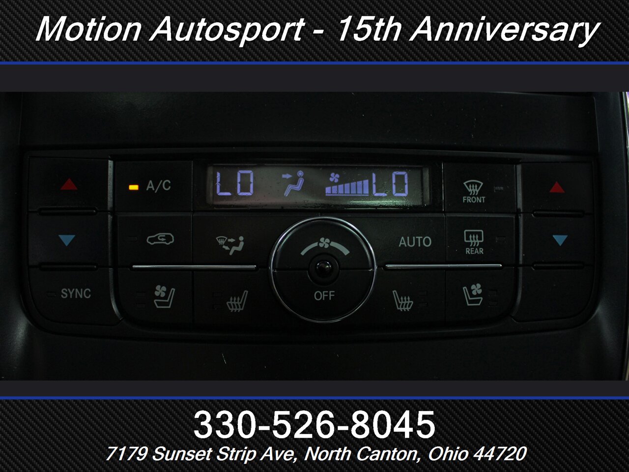 2012 Jeep Grand Cherokee Overland Moon Roof Navigation 4X4 - Photo 23 - North Canton, OH 44720