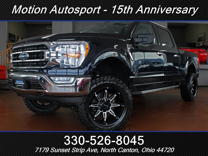 2023 Ford F-150 XLT  Panoramic Roof Custom Lift 4X4