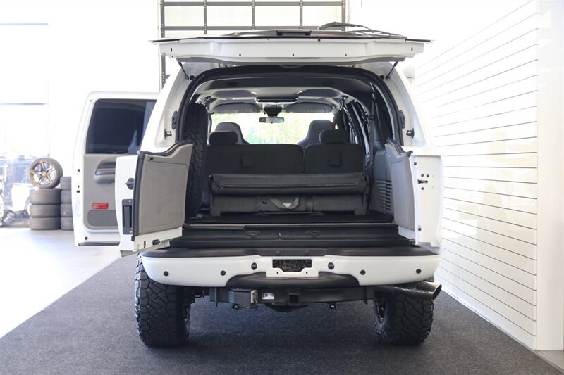 2005 Ford Excursion XLT - Photo 13 - Portland, OR 97230