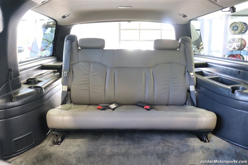 2000 Chevrolet Suburban 2500 LT  1-CALIFORNIA OWNER* 2500 3/4 TON W/ 6.0L VORTEC* LT LOADED W/SUNROOF & REAR CAPTAINS* NEW 33 " BFG KO3 10-PLYs* NEW 2.5 " LEVELING KIT W/BILSTEIN STEERING STABILIZER* 0-RUST* FRESH SERVICE - Photo 19 - Portland, OR 97230