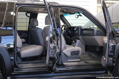 2000 Chevrolet Suburban 2500 LT  1-CALIFORNIA OWNER* 2500 3/4 TON W/ 6.0L VORTEC* LT LOADED W/SUNROOF & REAR CAPTAINS* NEW 33 " BFG KO3 10-PLYs* NEW 2.5 " LEVELING KIT W/BILSTEIN STEERING STABILIZER* 0-RUST* FRESH SERVICE - Photo 85 - Portland, OR 97230