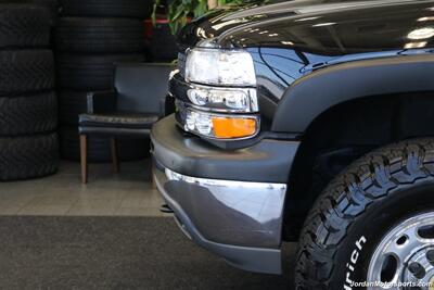 2000 Chevrolet Suburban 2500 LT  1-CALIFORNIA OWNER* 2500 3/4 TON W/ 6.0L VORTEC* LT LOADED W/SUNROOF & REAR CAPTAINS* NEW 33 " BFG KO3 10-PLYs* NEW 2.5 " LEVELING KIT W/BILSTEIN STEERING STABILIZER* 0-RUST* FRESH SERVICE - Photo 34 - Portland, OR 97230