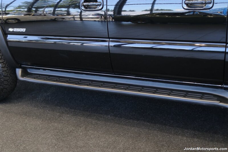 2000 Chevrolet Suburban 2500 LT  1-CALIFORNIA OWNER* 2500 3/4 TON W/ 6.0L VORTEC* LT LOADED W/SUNROOF & REAR CAPTAINS* NEW 33 " BFG KO3 10-PLYs* NEW 2.5 " LEVELING KIT W/BILSTEIN STEERING STABILIZER* 0-RUST* FRESH SERVICE - Photo 46 - Portland, OR 97230