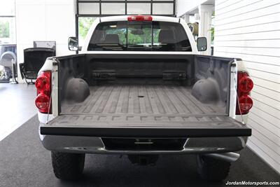 2009 Dodge Ram 2500 Laramie  1-OWNER* 67K MILES ONLY* 6-SPEED MANUAL* LARAMIE LONG BED* NEW 3 " BILSTEIN LEVEL LIFT* NEW 35 " BFGK KO3 10-PLY TIRES* 100% RUST & ACCIDENT FREE* ALL BOOKS AND KEYS - Photo 13 - Portland, OR 97230