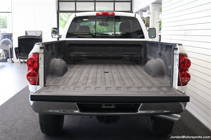 2009 Dodge Ram 2500 Laramie  1-OWNER* 67K MILES ONLY* 6-SPEED MANUAL* LARAMIE LONG BED* NEW 3 " BILSTEIN LEVEL LIFT* NEW 35 " BFGK KO3 10-PLY TIRES* 100% RUST & ACCIDENT FREE* ALL BOOKS AND KEYS - Photo 13 - Portland, OR 97230