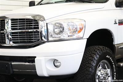 2009 Dodge Ram 2500 Laramie  1-OWNER* 67K MILES ONLY* 6-SPEED MANUAL* LARAMIE LONG BED* NEW 3 " BILSTEIN LEVEL LIFT* NEW 35 " BFGK KO3 10-PLY TIRES* 100% RUST & ACCIDENT FREE* ALL BOOKS AND KEYS - Photo 10 - Portland, OR 97230