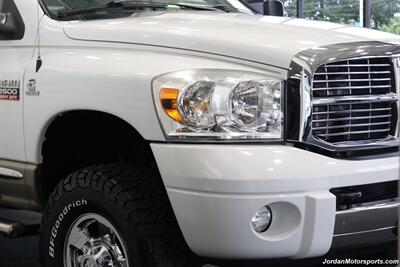 2009 Dodge Ram 2500 Laramie  1-OWNER* 67K MILES ONLY* 6-SPEED MANUAL* LARAMIE LONG BED* NEW 3 " BILSTEIN LEVEL LIFT* NEW 35 " BFGK KO3 10-PLY TIRES* 100% RUST & ACCIDENT FREE* ALL BOOKS AND KEYS - Photo 11 - Portland, OR 97230