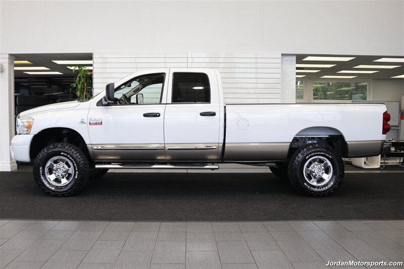 2009 Dodge Ram 2500 Laramie  1-OWNER* 67K MILES ONLY* 6-SPEED MANUAL* LARAMIE LONG BED* NEW 3 " BILSTEIN LEVEL LIFT* NEW 35 " BFGK KO3 10-PLY TIRES* 100% RUST & ACCIDENT FREE* ALL BOOKS AND KEYS - Photo 4 - Portland, OR 97230